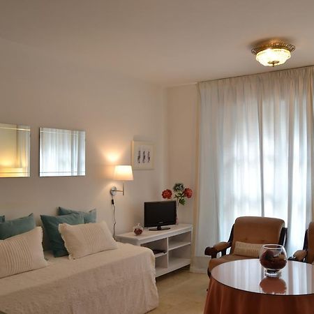 Apartamento Carlos Canal เซบีญา ภายนอก รูปภาพ